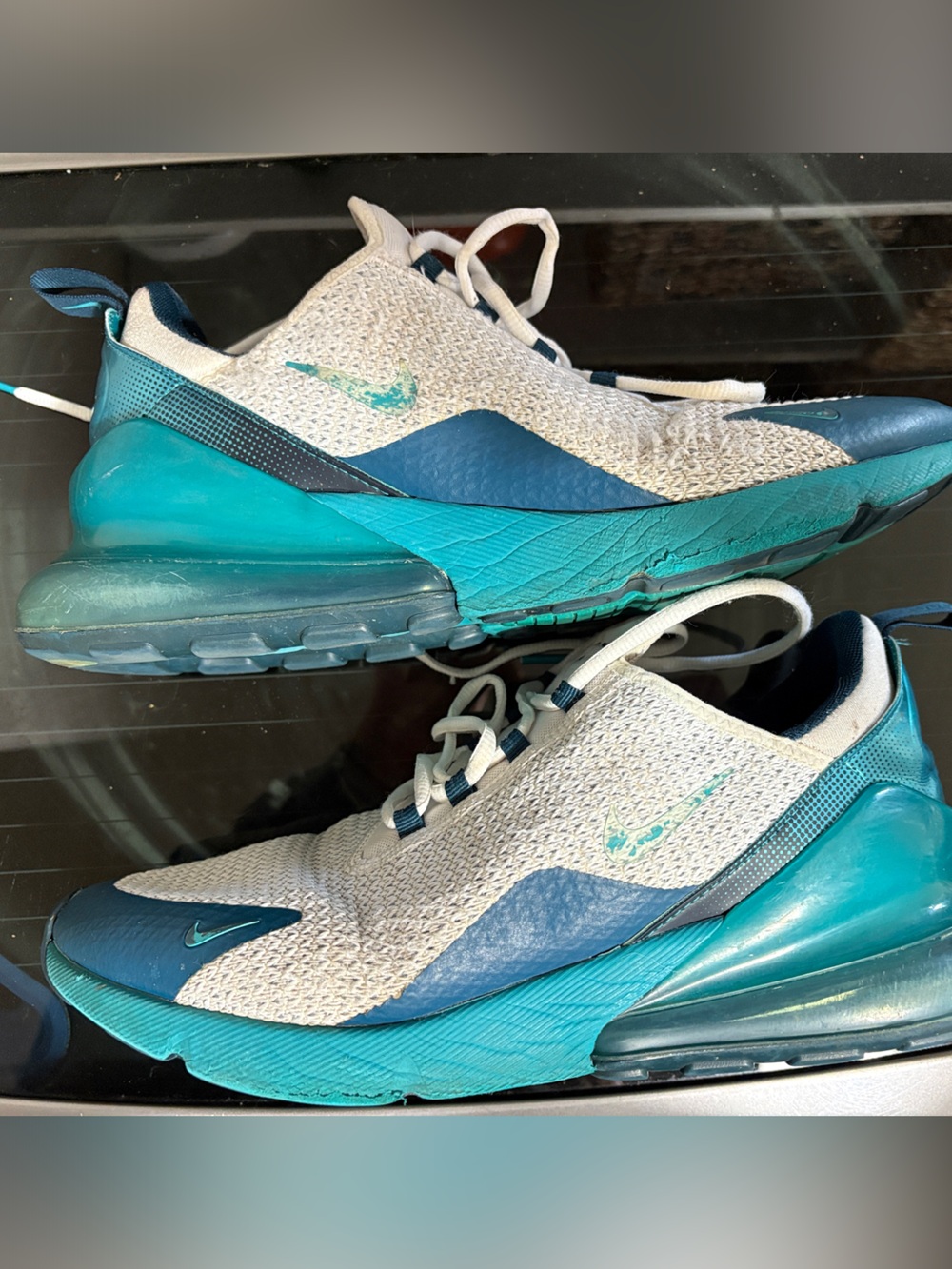 Nike Teal & White Air Max 270 Athletic Sneakers- used condition